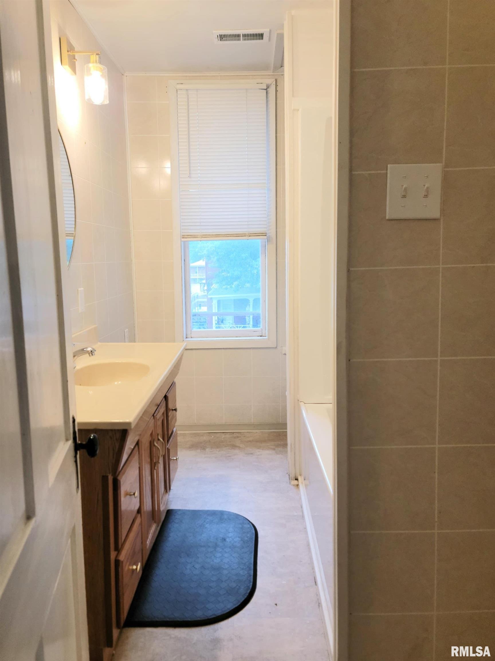 1100 Payson Avenue Quincy, IL 62301 - Photo 9 of 16