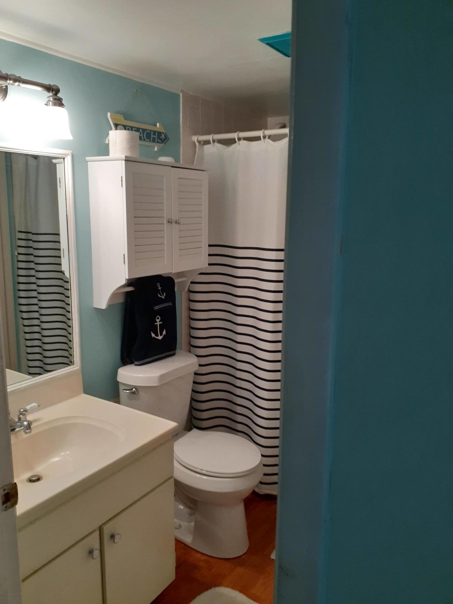 800 Northwest Fork Road, Unit 89 Stuart, FL 34994 - Photo 9 of 9 800PLACEBATH1