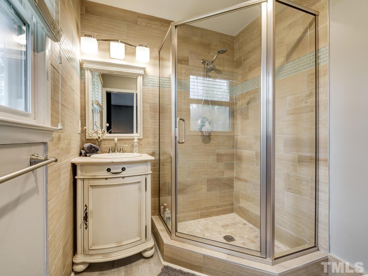 2016 Ramsgate Street Raleigh, NC 27603 - Photo 3 of 54 Gallery Image 3