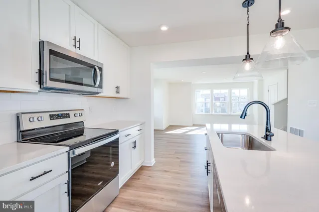 $2,050 | 115 Tuxford Road, Falling Waters, WV 25419