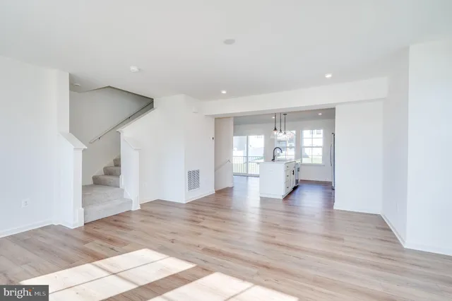 $2,050 | 115 Tuxford Road, Falling Waters, WV 25419