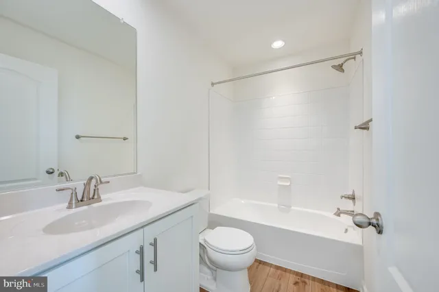 $2,050 | 115 Tuxford Road, Falling Waters, WV 25419