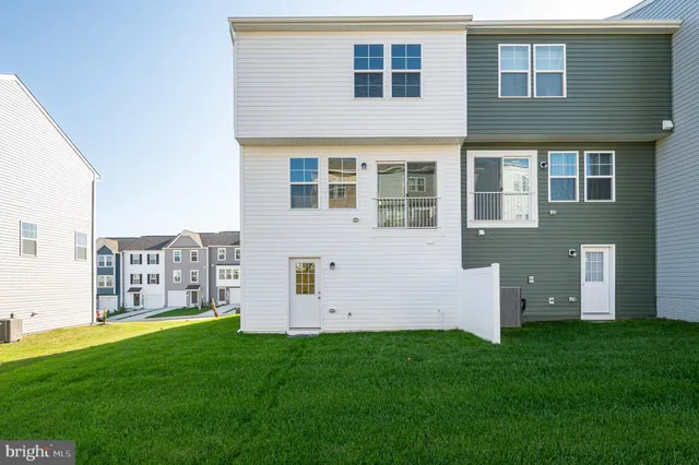 $2,050 | 115 Tuxford Road, Falling Waters, WV 25419