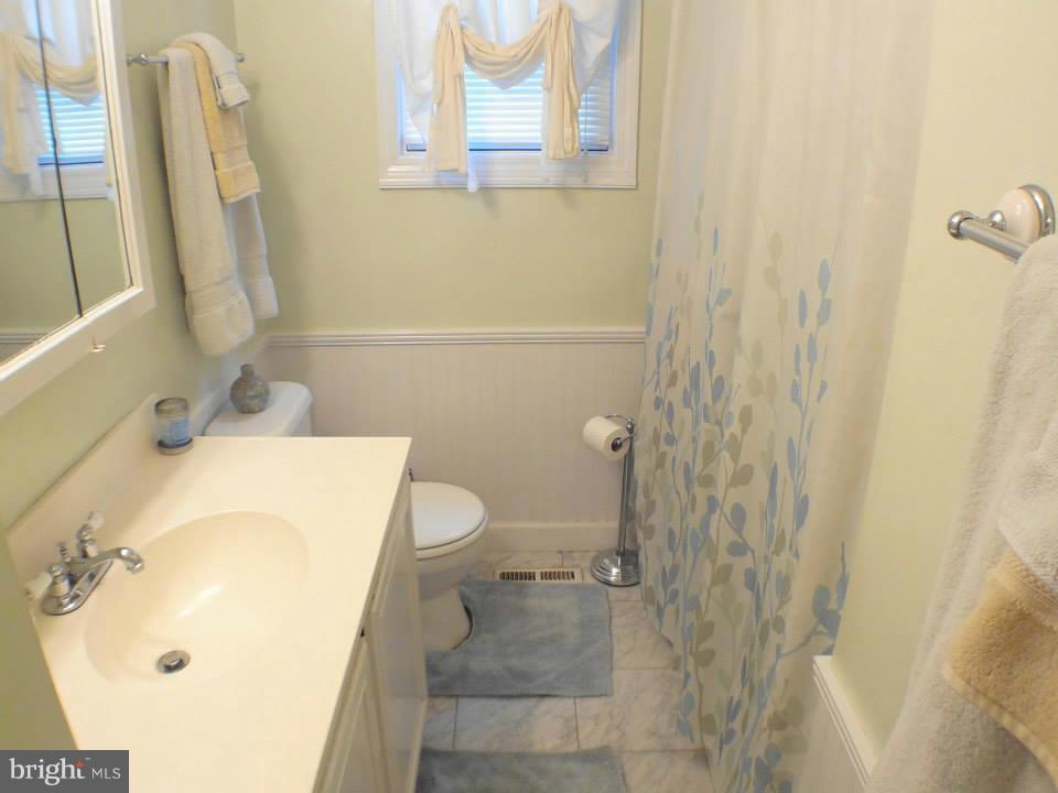 316 Brock Bridge Road Laurel, MD 20724 - Photo 15 of 30 Bath (Master)