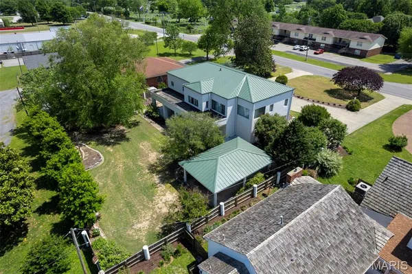 $325,000 | 910 State Hwy U, Caruthersville, MO 63830
