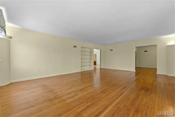 $325,000 | 910 State Hwy U, Caruthersville, MO 63830