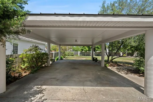 $325,000 | 910 State Hwy U, Caruthersville, MO 63830