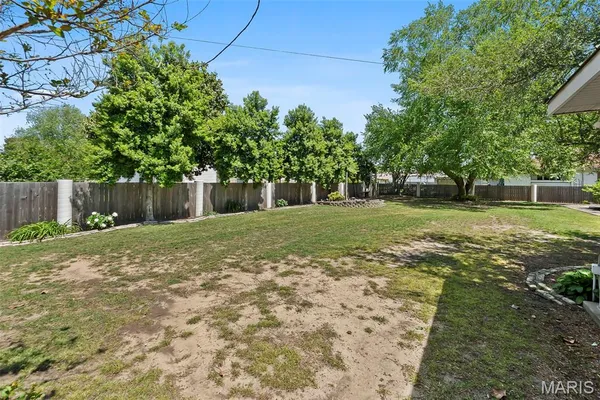 $325,000 | 910 State Hwy U, Caruthersville, MO 63830