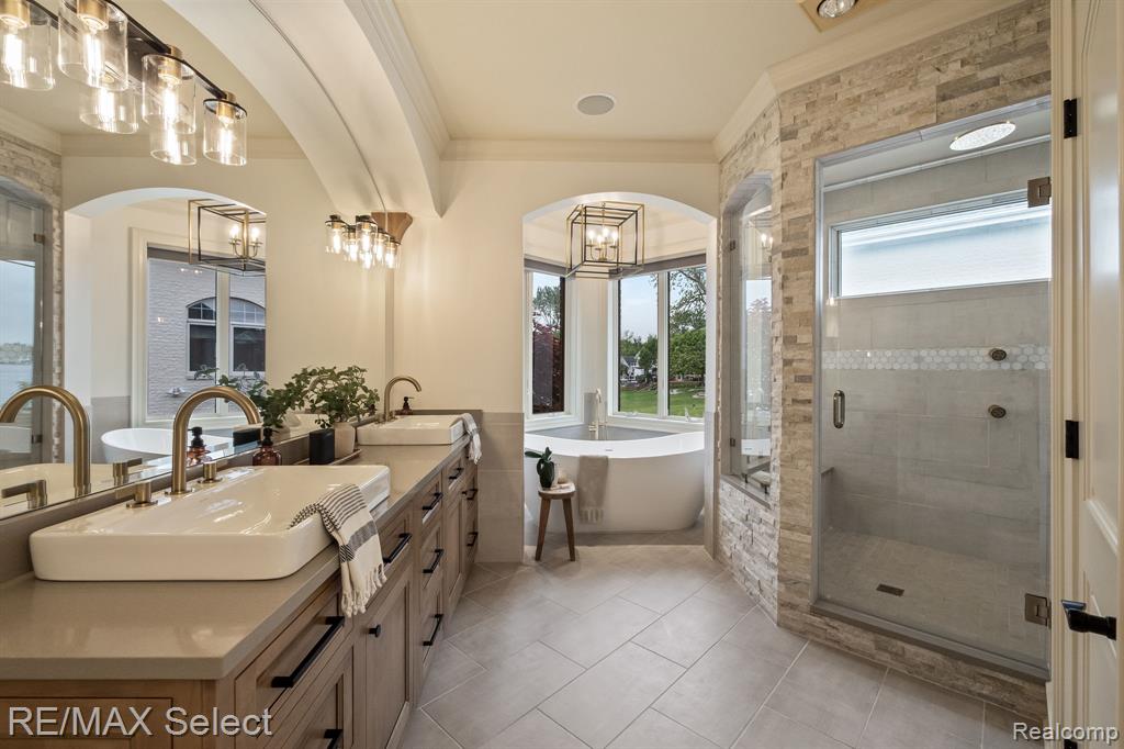 2559 North Long Lake Road Fenton, MI 48430 - Photo 23 of 90 Gallery Image 23