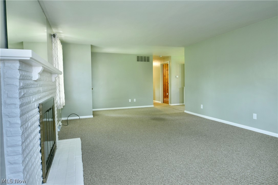 2141 North Road Northeast Warren, OH 44483 - Photo 12 of 50