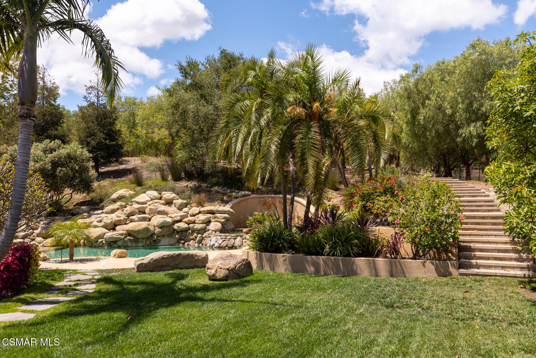 5006 Read Road Thousand Oaks, CA 93021 - Photo 53 of 63 Side Yard 3