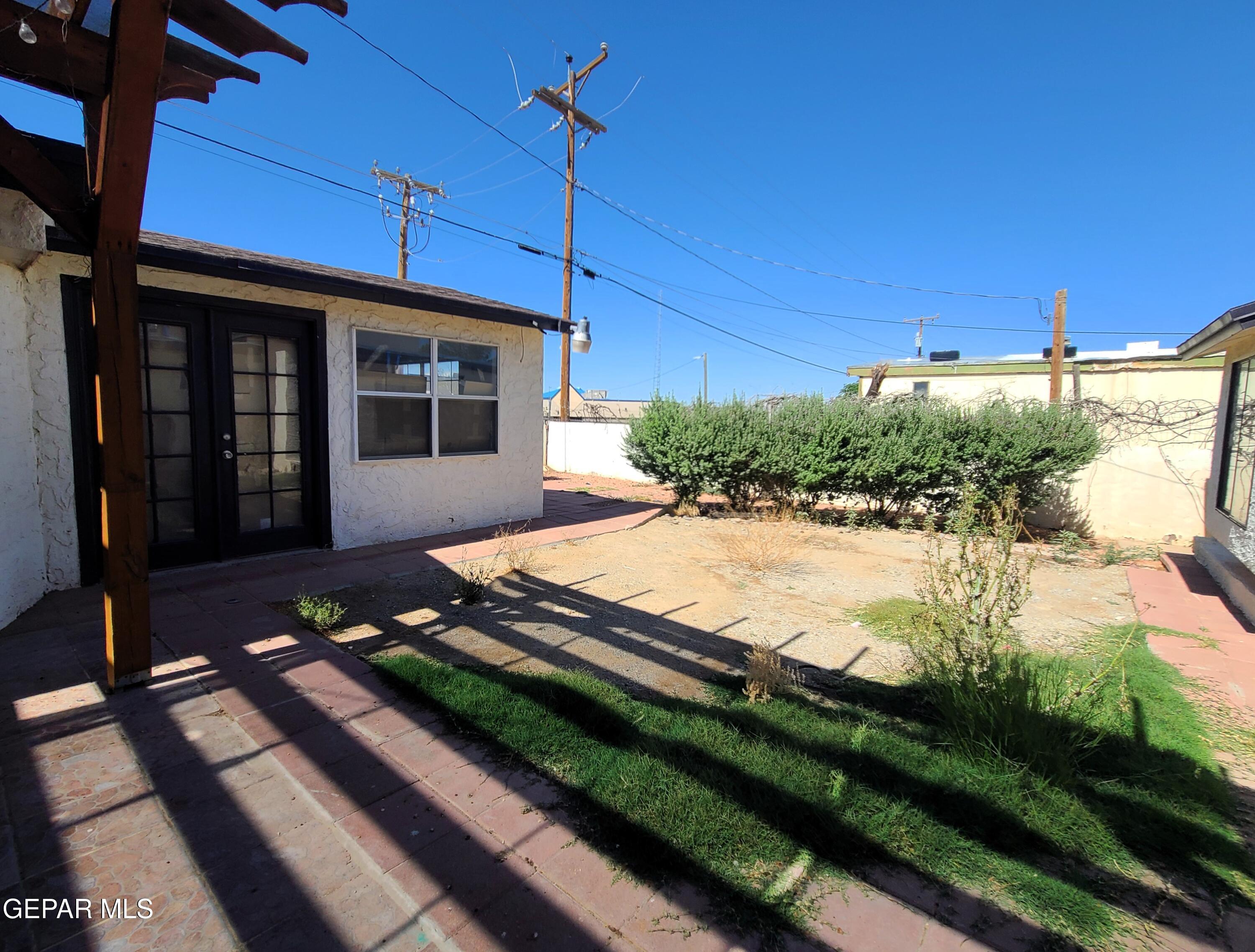 1714 Banker Road Canutillo, TX 79835 - Photo 60 of 78 back yard