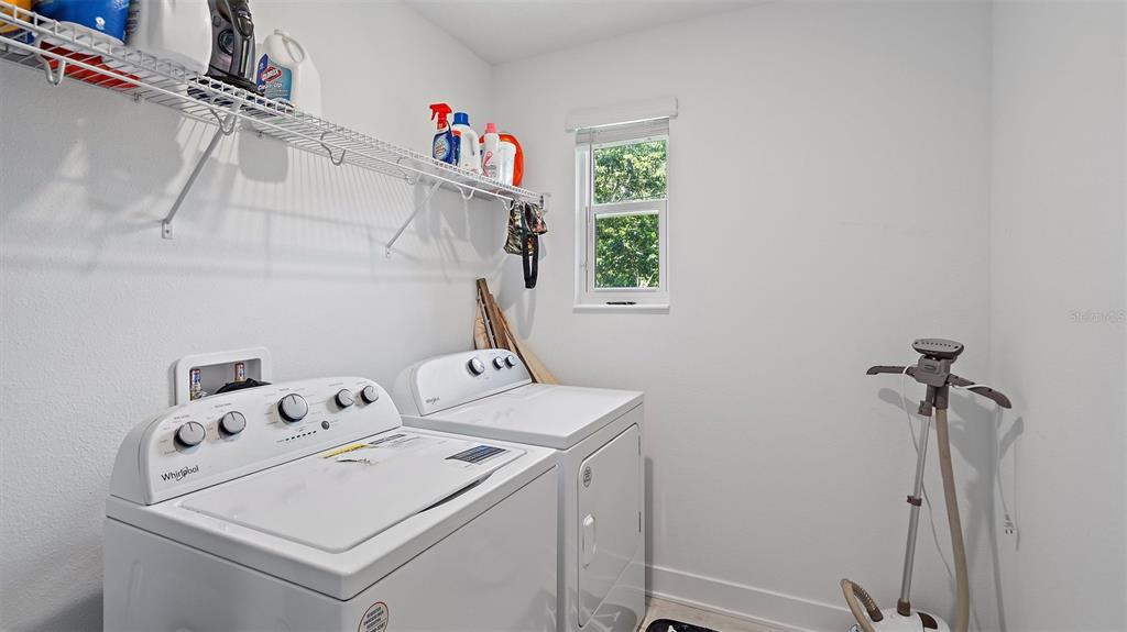 2587 Temple Street Sarasota, FL 34239 - Photo 38 of 54