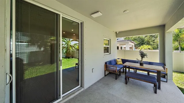 $1,110,000 | 2587 Temple Street, Sarasota, FL 34239