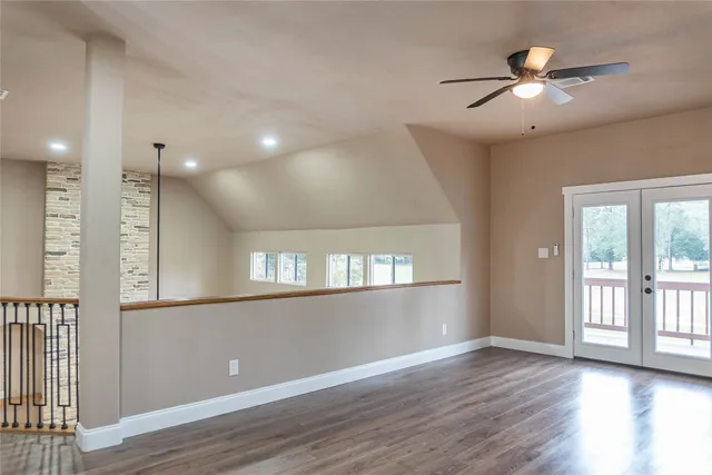 $465,000 | 124 Hickory Village Mills, Village Mills, TX 77663