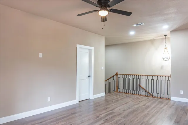 $465,000 | 124 Hickory Village Mills, Village Mills, TX 77663