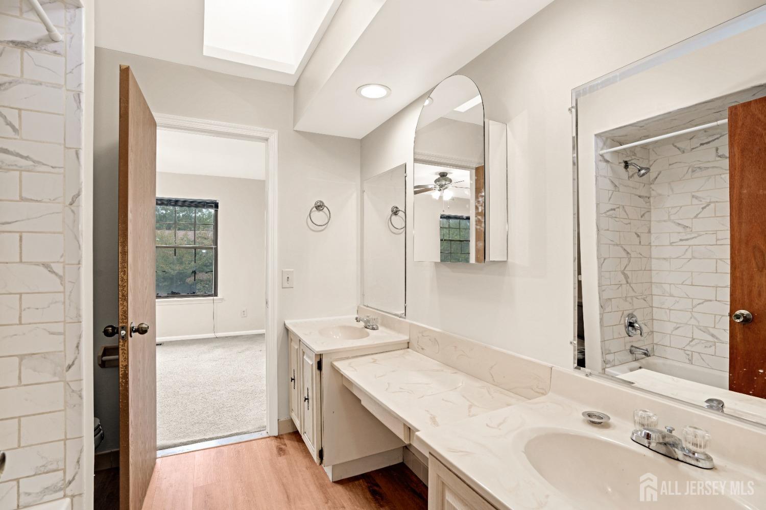 1503 Maplecrest Road Edison, NJ 08820 - Photo 18 of 23