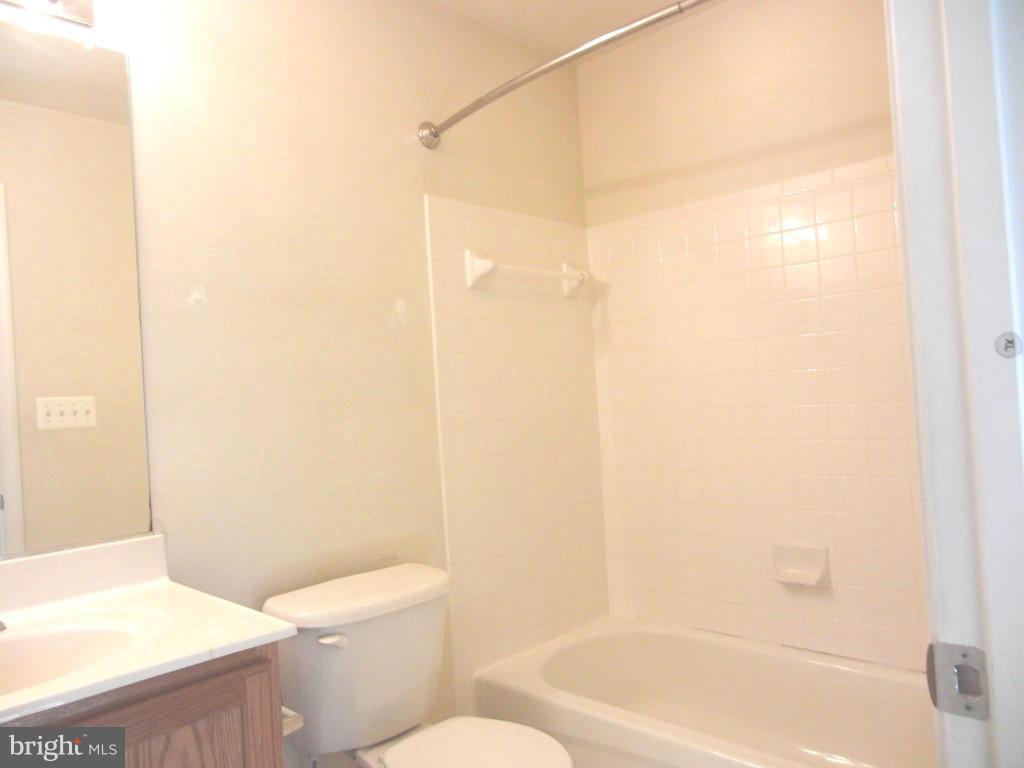 8428 Leaf Road Alexandria, VA 22309 - Photo 14 of 24 Interior (General)