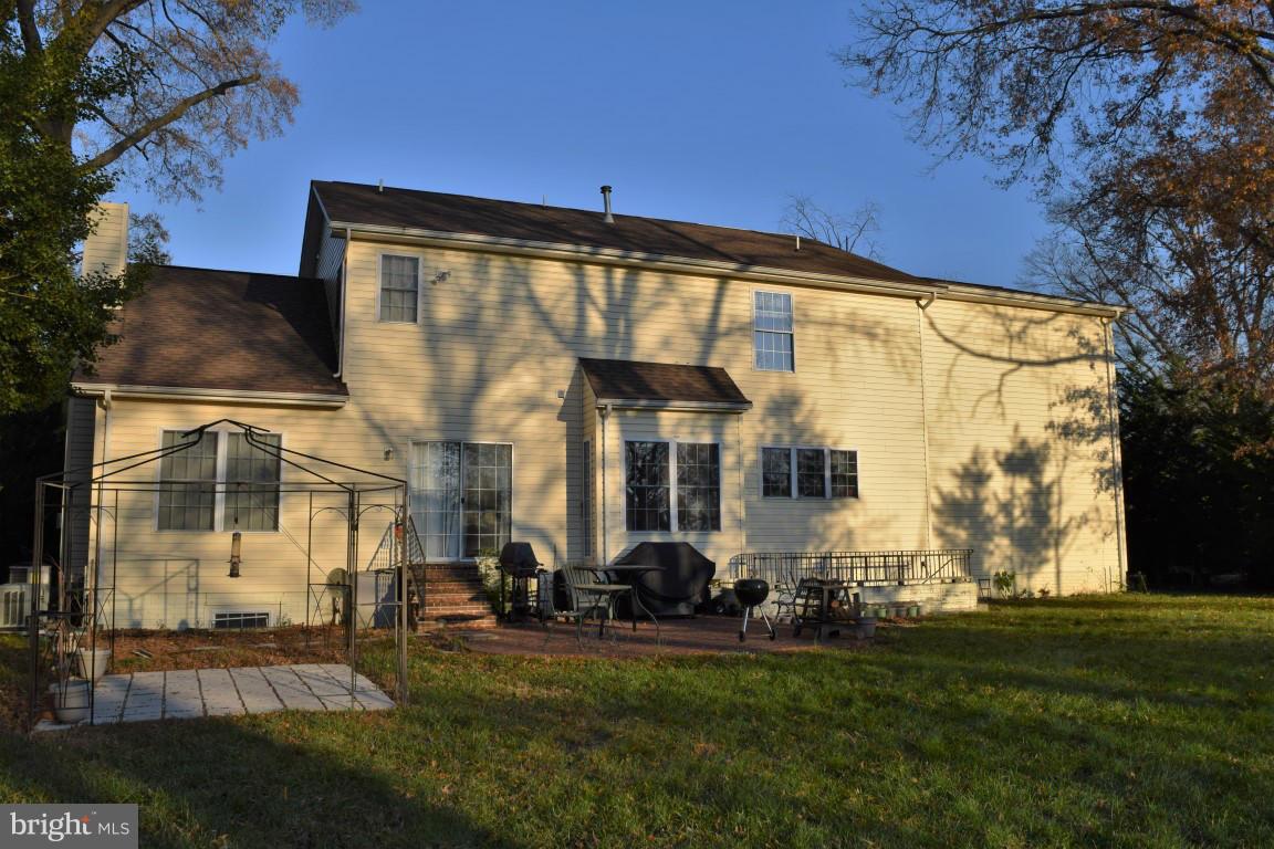 8428 Leaf Road Alexandria, VA 22309 - Photo 3 of 24 Exterior (General)