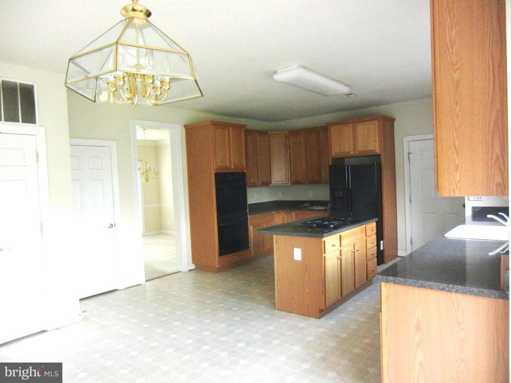8428 Leaf Road Alexandria, VA 22309 - Photo 5 of 24 Interior (General)