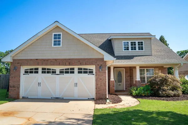 $285,000 | 436 West Rustling Leaves Lane, Roebuck, SC 29376