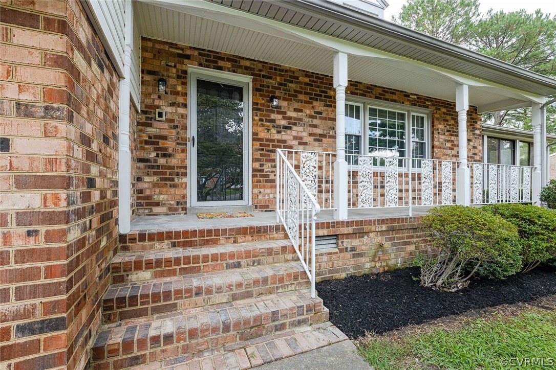 503 Clauson Road Richmond, VA 23227 - Photo 4 of 39 Gallery Image 4