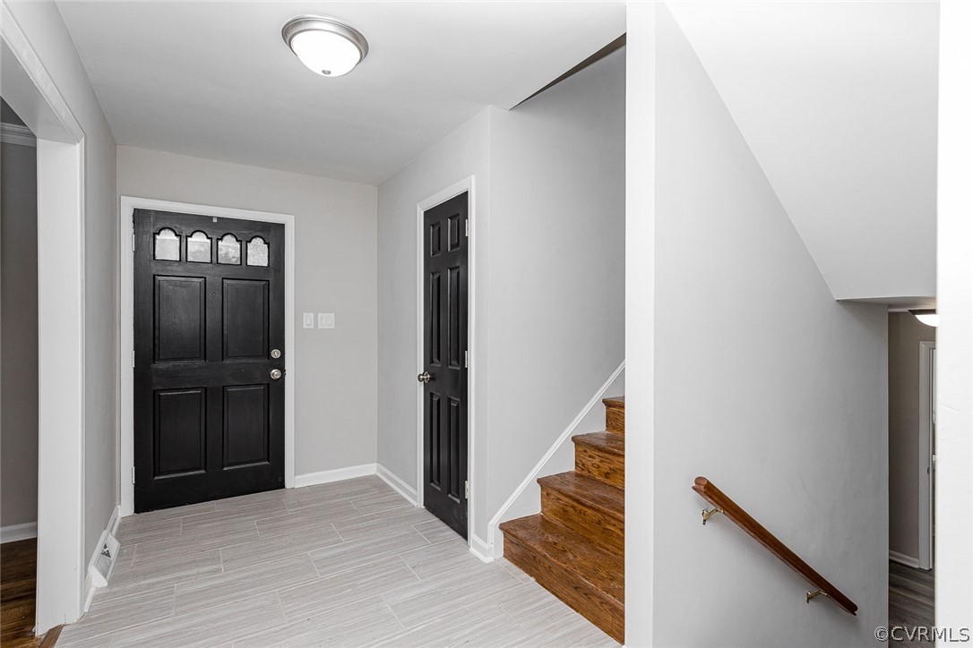 503 Clauson Road Richmond, VA 23227 - Photo 5 of 39 Gallery Image 5