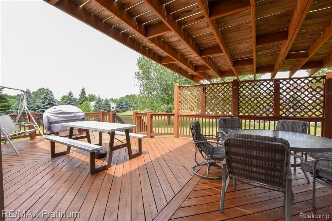 8443 Bergin Road Howell, MI 48843 - Photo 36 of 39 DSC_5643.jpg