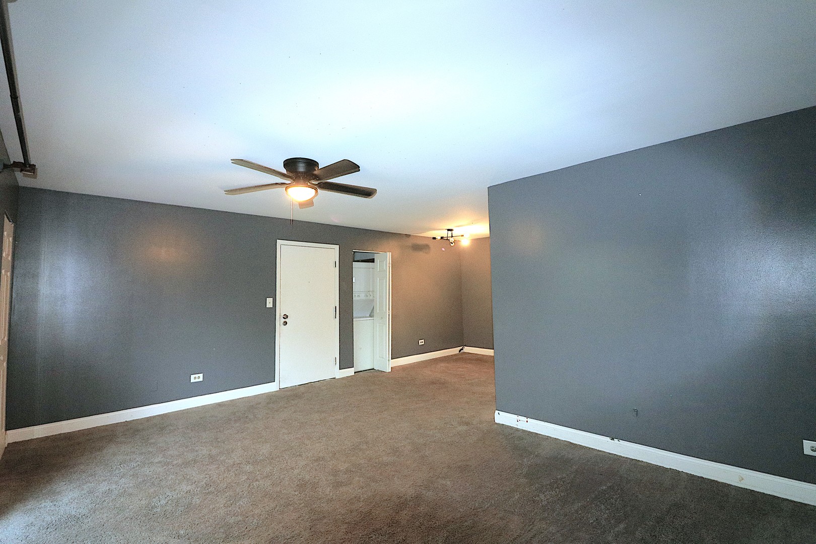266 12th Street, Unit 3F Wheeling, IL 60090 - Photo 2 of 9