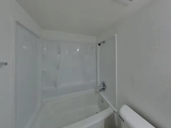 $1,649 | 14002 North 49th Avenue, Unit 1076, Glendale, AZ 85306