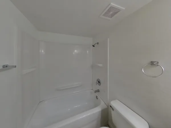 $1,649 | 14002 North 49th Avenue, Unit 1076, Glendale, AZ 85306