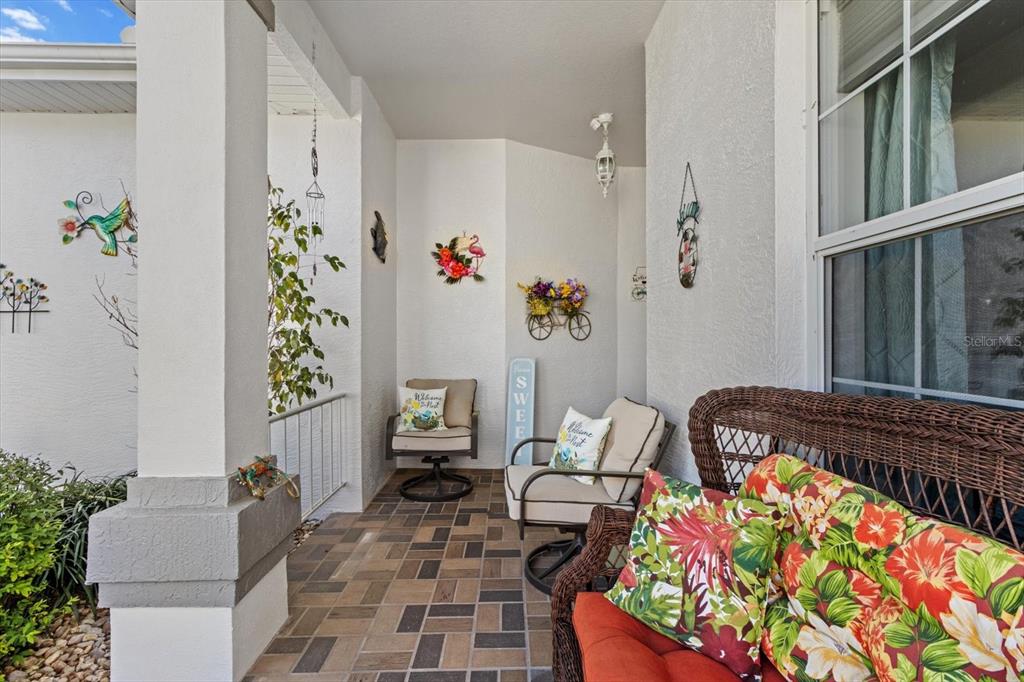 3569 South Belgrave Drive Inverness, FL 34452 - Photo 5 of 70 a bedroom with a bed and a couch