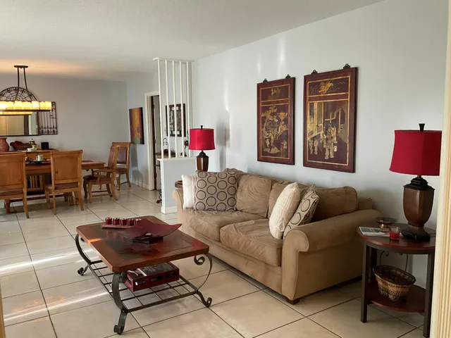 $425,000 | 306 Park Street, St. George, SC 29477