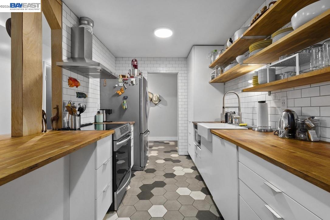 1321 Webster Street, Unit D103 Alameda, CA 94501 - Photo 2 of 23