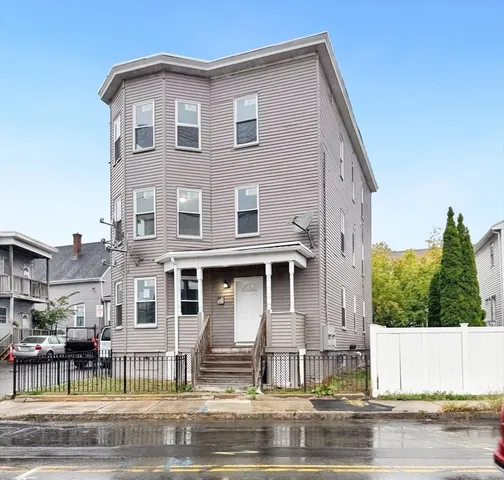 $2,800 | 499 Boston Street, Unit 2, Lynn, MA 01905