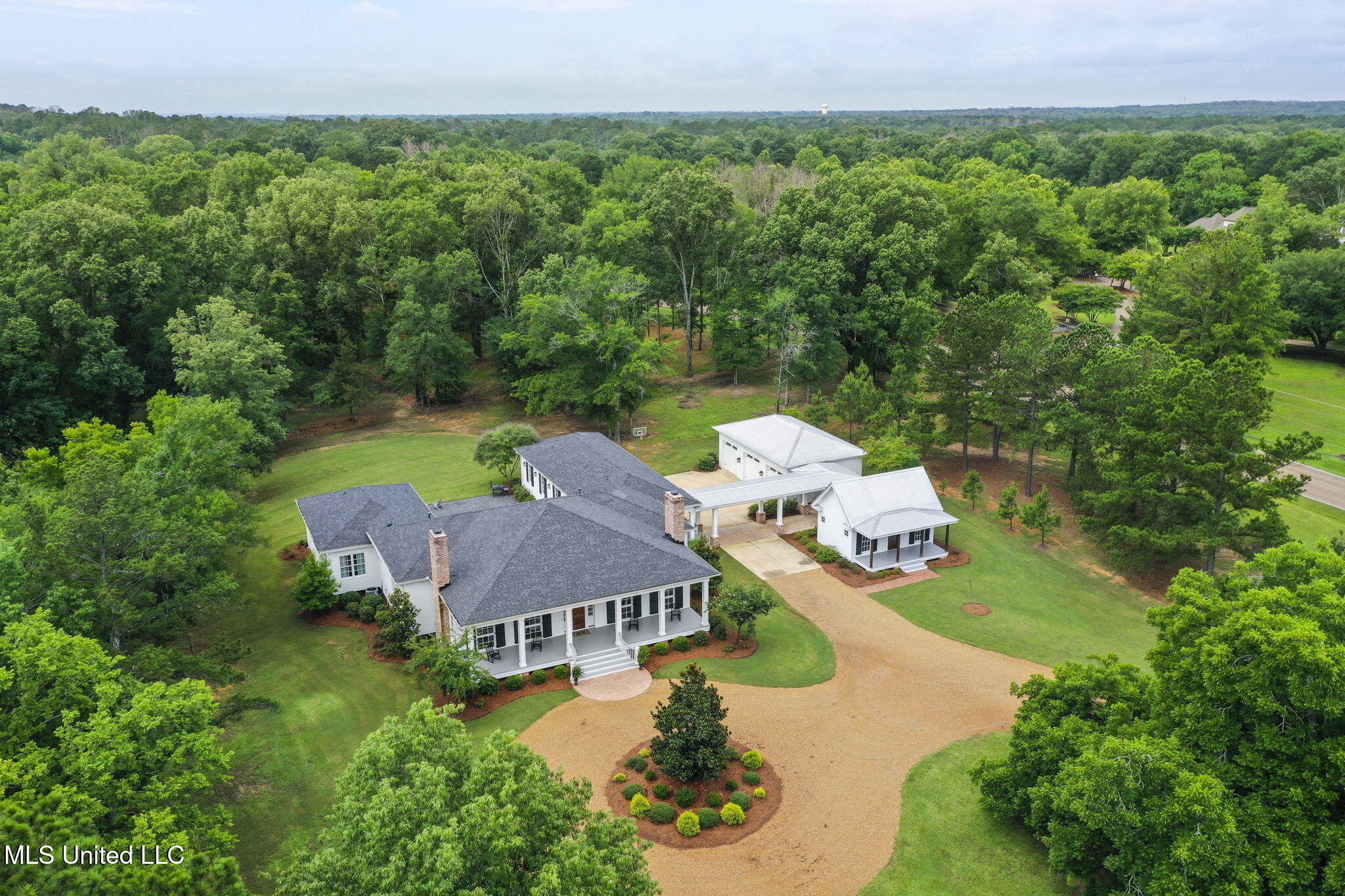 407 St Augustine Drive, Unit 407 Madison, MS 39110 - Photo 2 of 137 Welcome