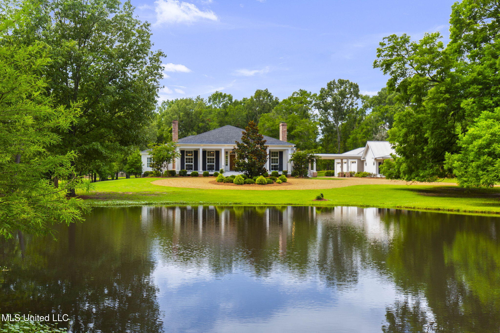 407 St Augustine Drive, Unit 407 Madison, MS 39110 - Photo 9 of 137 1-web-or-mls-407 St Augustine-1