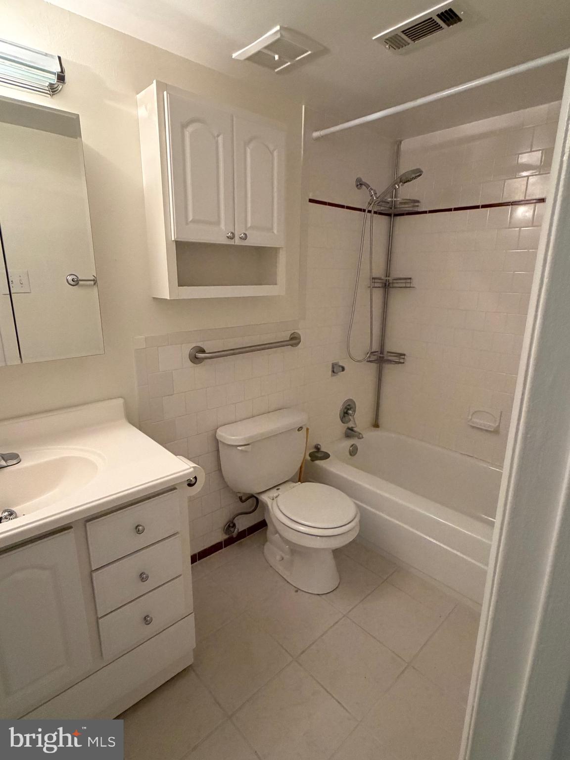 120 Cross Keys Road, Unit E Baltimore, MD 21210 - Photo 9 of 18