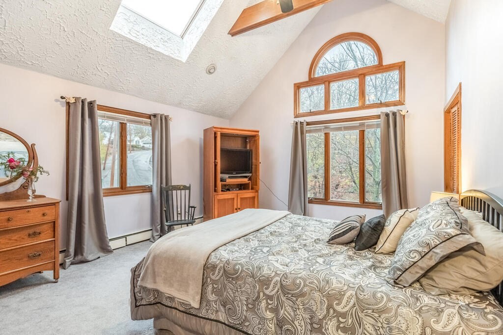 30 Coolidge Road Lynn, MA 01902 - Photo 19 of 34 Gallery Image 19
