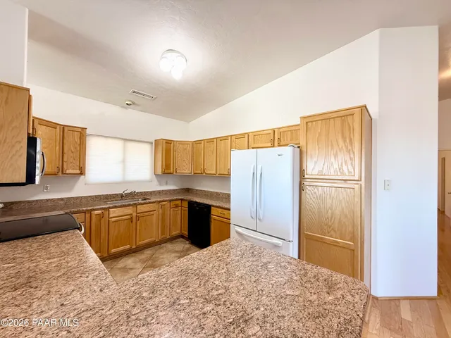 $2,550 | 1953 Putnam Place, Prescott, AZ 86301