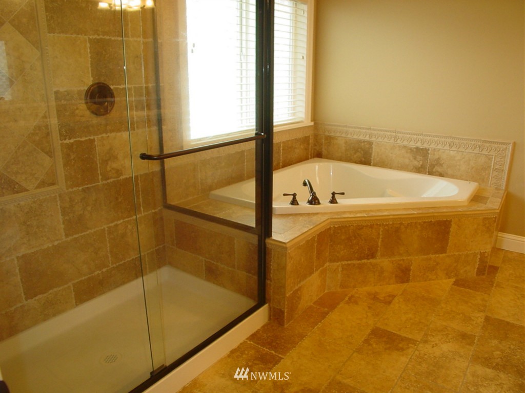 10306 Northeast 194th Street Bothell, WA 98011 - Photo 12 of 15