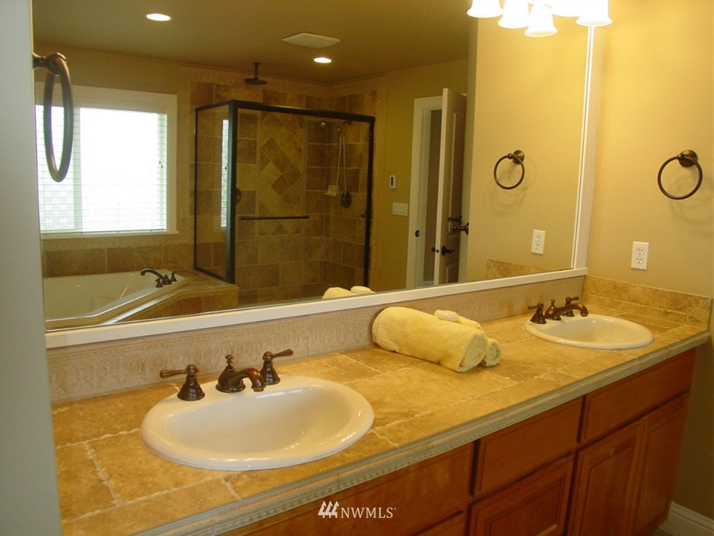 10306 Northeast 194th Street Bothell, WA 98011 - Photo 13 of 15