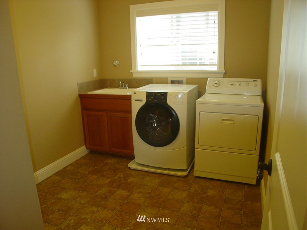 10306 Northeast 194th Street Bothell, WA 98011 - Photo 14 of 15