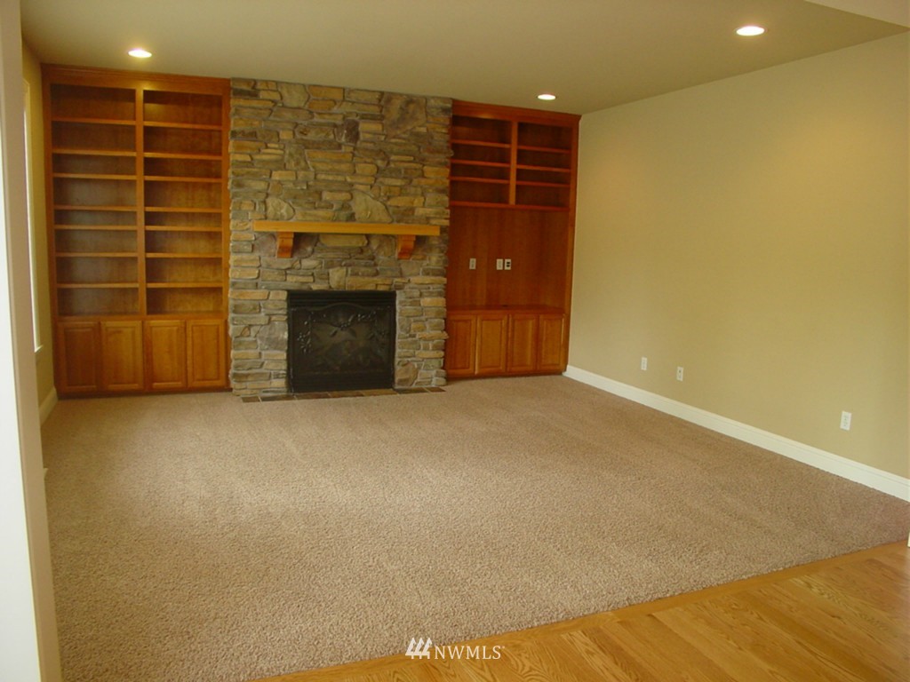 10306 Northeast 194th Street Bothell, WA 98011 - Photo 9 of 15