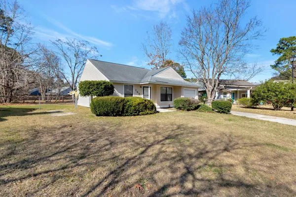 $1,650 | 155 Manchester Road, Summerville, SC 29486