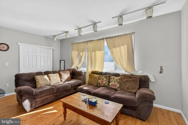 $515,000 | 132 Woodview Drive, Quakertown, PA 18951