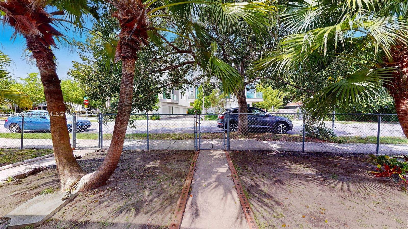 2499 Southwest 27th Street, Unit 5 Miami, FL 33133 - Photo 6 of 7