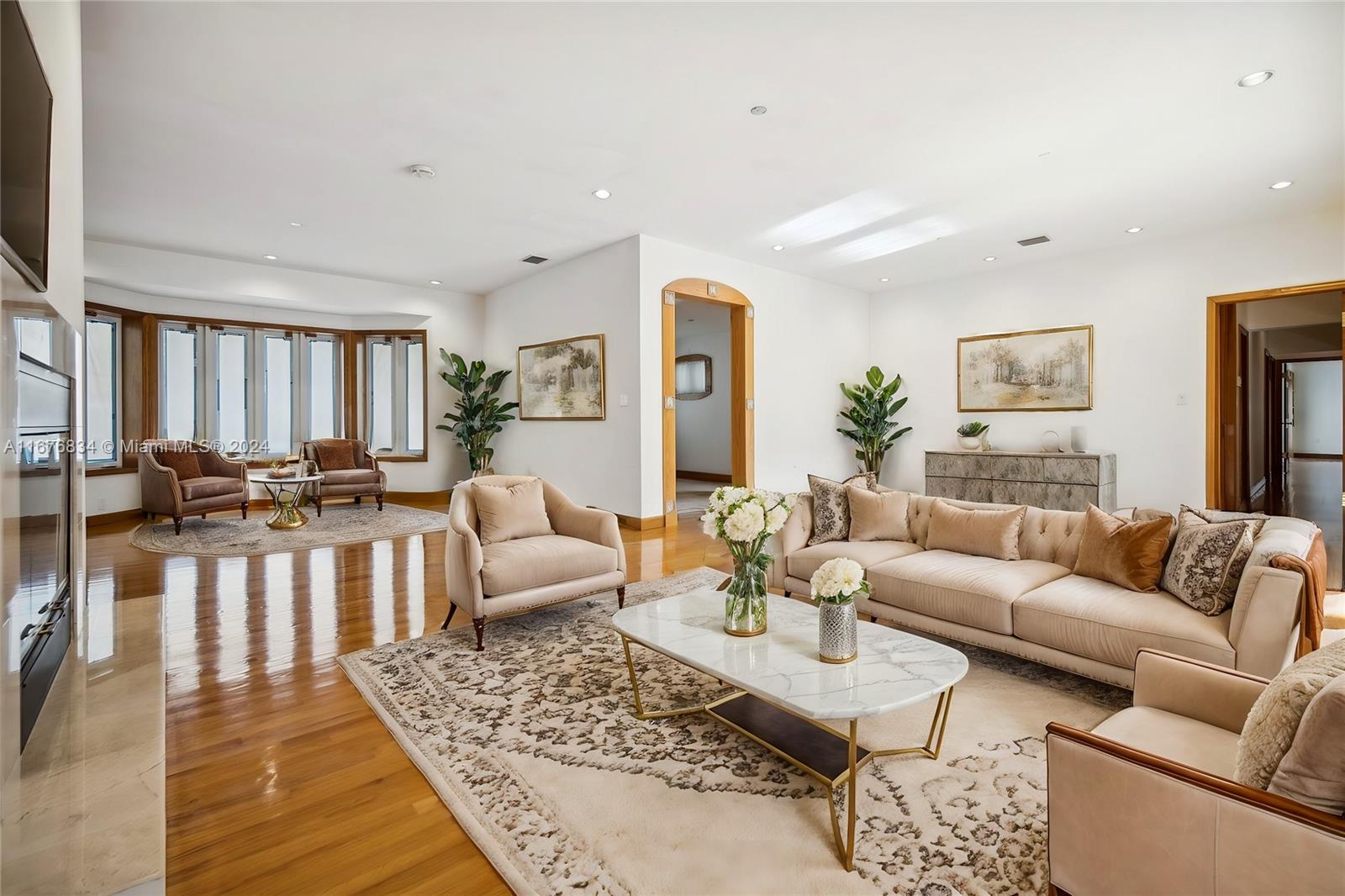 4500 Anderson Road Coral Gables, FL 33146 - Photo 5 of 49 Gallery Image 5