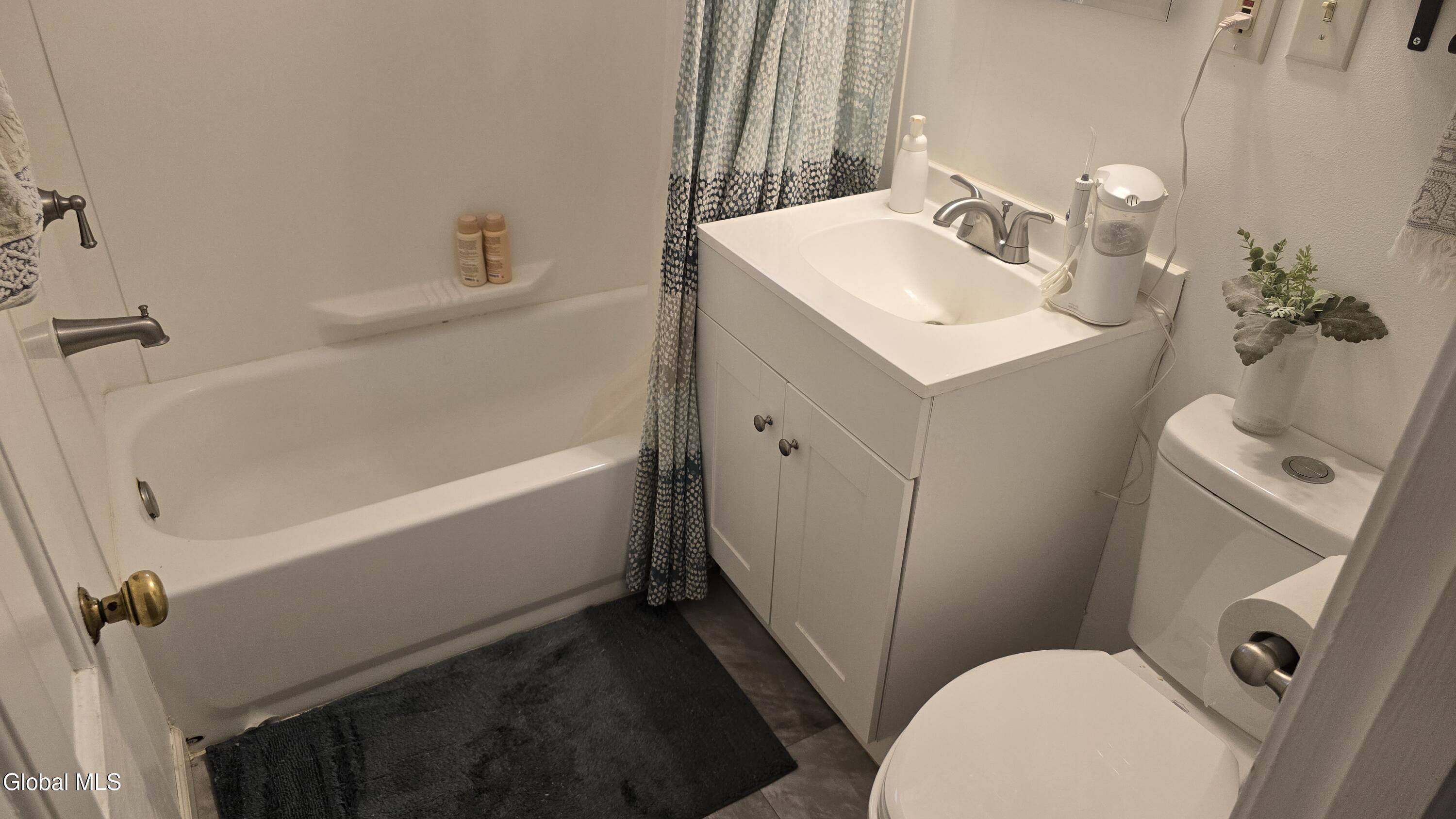 35 Eastholm Road Schenectady, NY 12304 - Photo 14 of 19 1000022710