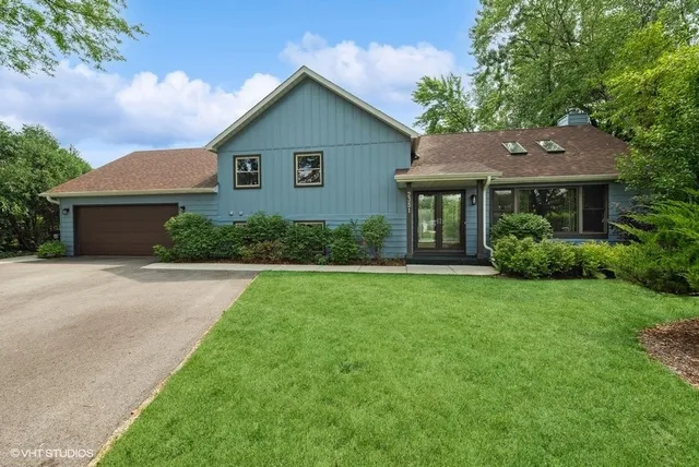 $3,000 | 2351 Federal Circle, Lindenhurst, IL 60046